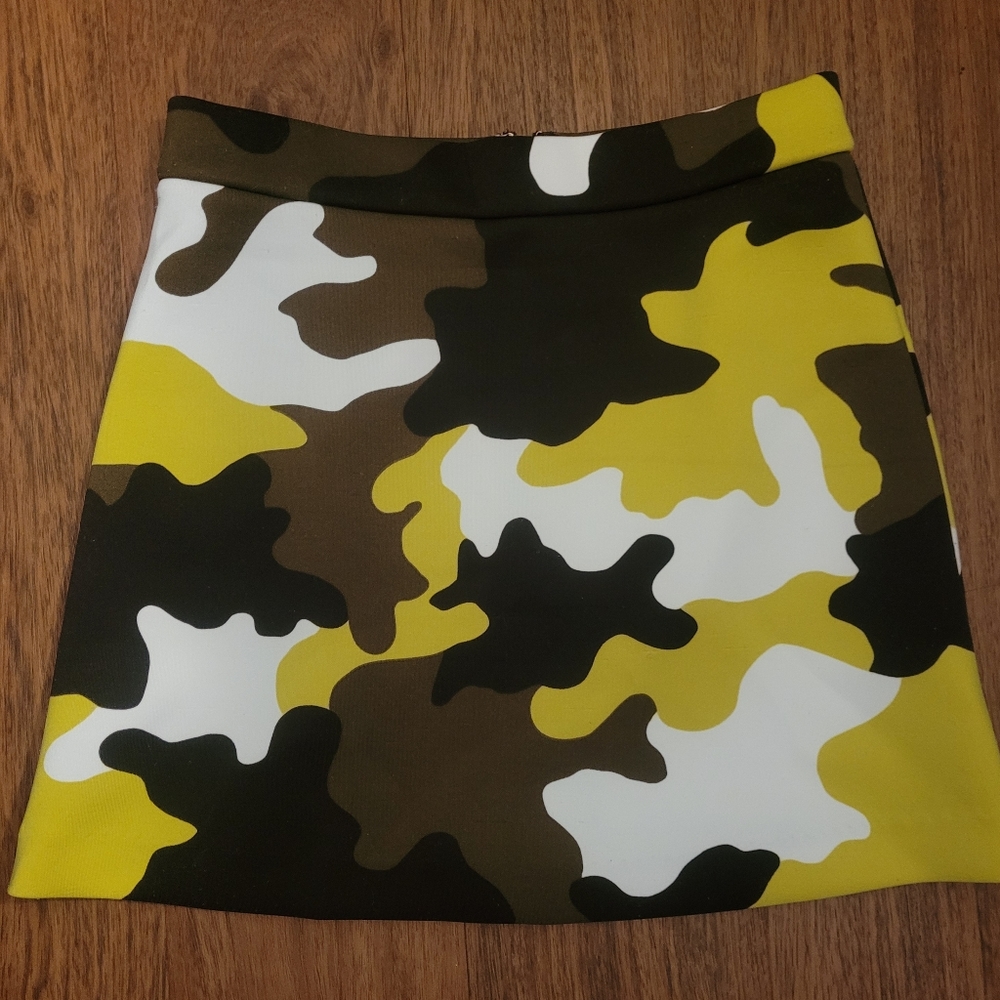 ✨️ Camouflage Camo Michael Kors skirt